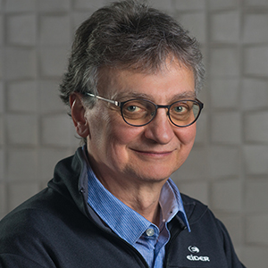 Dr. Gilles Boire